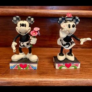 Classic Mickey and Minnie Jim Shore Figurine Set